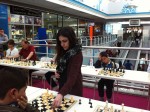 Ana Matnadze visita nuestro club y juega partidas simultaneas en el Centro Comercial Los Valles